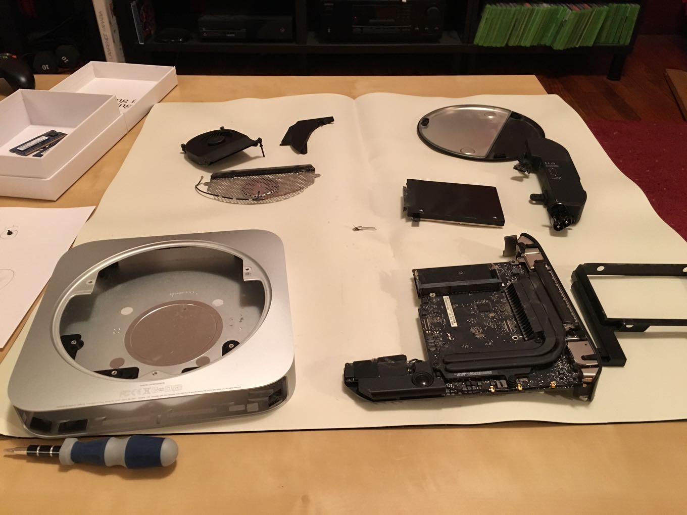 dan-mac-mini-surgery-6c.jpg?w=640